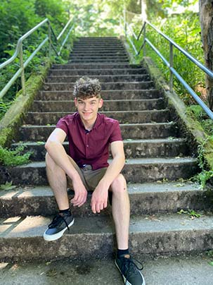 senior photoshoot of payton